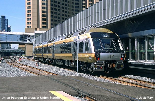 Union Pearson Express