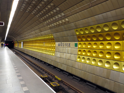 Metro Praha Line A