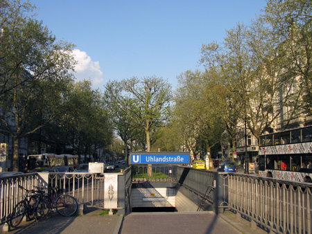 U-Bahnhof Uhlandstraße U1