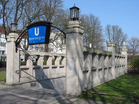 U-Bahnhof Breitenbachplatz U3