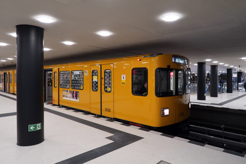 U-Bahnhof Unter den Linden U6